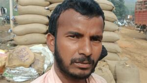 Sidhi news: सुपेला धान खरीदी केंद्र में हो रही जमकर धाधंली, किसान धोखाधड़ी का शिकार प्रबंधक हो रहे मालामाल, जिम्मेदार बने गांधारी Sidhi news: सुपेला धान खरीदी केंद्र में हो रही जमकर धाधंली, किसान धोखाधड़ी का शिकार प्रबंधक हो रहे मालामाल, जिम्मेदार बने गांधारी