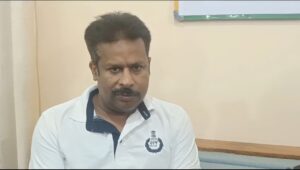 Betul news: युवक को उल्टा लटकाकर गुंडों ने बरपाया कहर, पीटने से पहले उतार दिए थे पूरे कपड़े, वीडियो हो रहा सोशल मीडिया में वायरल