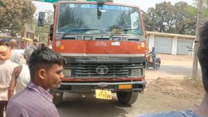 Accident news: सिहावल तहसीलदार के गाड़ी चालक हुए सड़क दुर्घटना का शिकार, बाल-बाल बचे