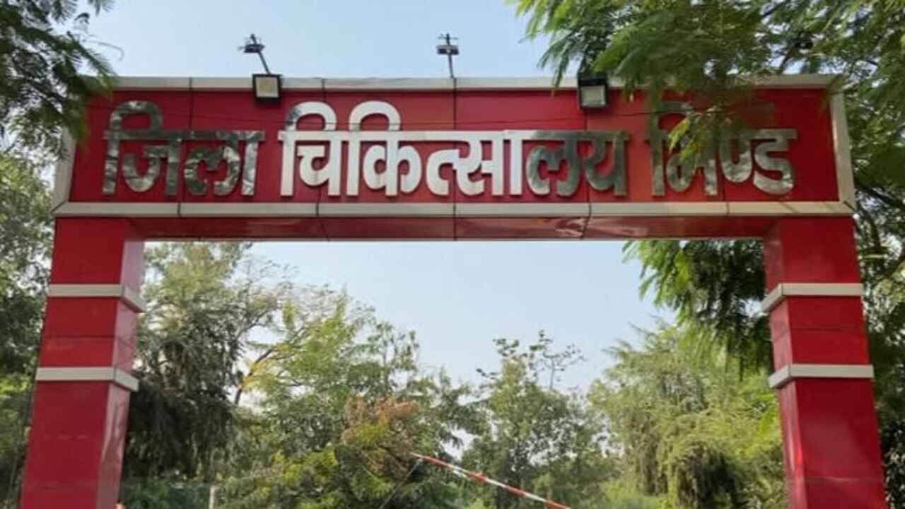 प्रदूषित पानी पीने से सैकड़ों बीमार और दो की मौत, मरीजों का इलाज जारी