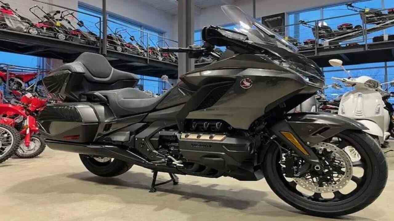 मार्केट में एयरबैग वाली पहली Honda Goldwing 2024 बाइक, कीमत जानकर हो जाएंगे हैरान