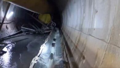 Telangana Tunnel Collapse: तेलंगाना में सुरंग में अब भी फंसे 8 लोग, घुटने तक पानी से बचाव कार्य बाधित