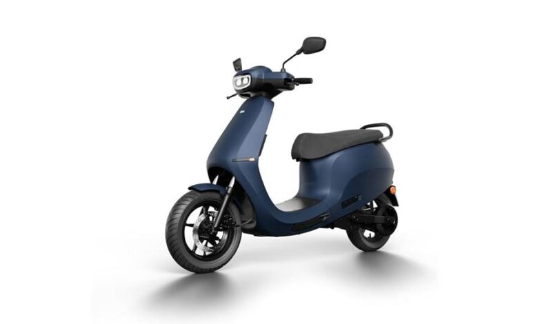Ola Scooter Big Discount: ओला इलेक्ट्रिक स्कूटर पर दे रहा 26,750 रुपये तक की भारी छूट! Ola Scooter Big Discount: ओला इलेक्ट्रिक स्कूटर पर दे रहा 26,750 रुपये तक की भारी छूट!