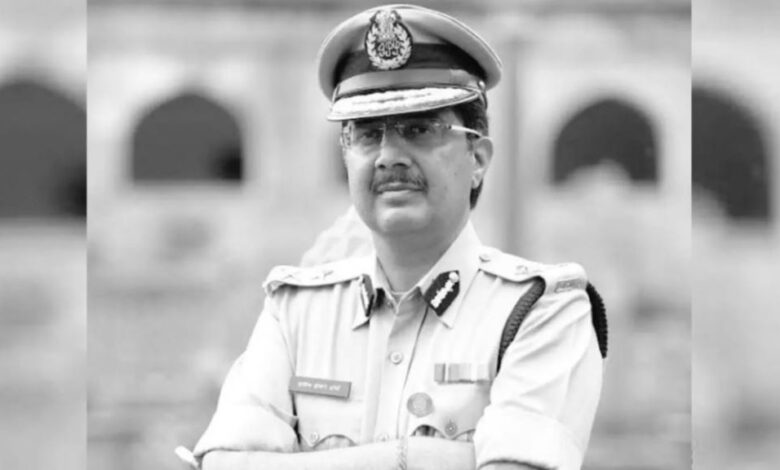 वरिष्ट IPS मनीष शंकर शर्मा का इलाज के दौरान निधन, मुख्यमंत्री ने दी श्रद्धांजलि वरिष्ट IPS मनीष शंकर शर्मा का इलाज के दौरान निधन, मुख्यमंत्री ने दी श्रद्धांजलि